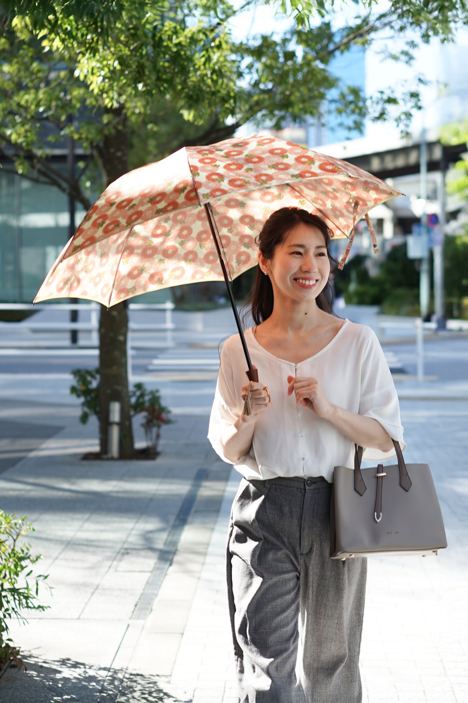 折りたたみ傘 レディース 雨傘 ギフトにも最適な「重陽(ちょうよう)」のデザイン